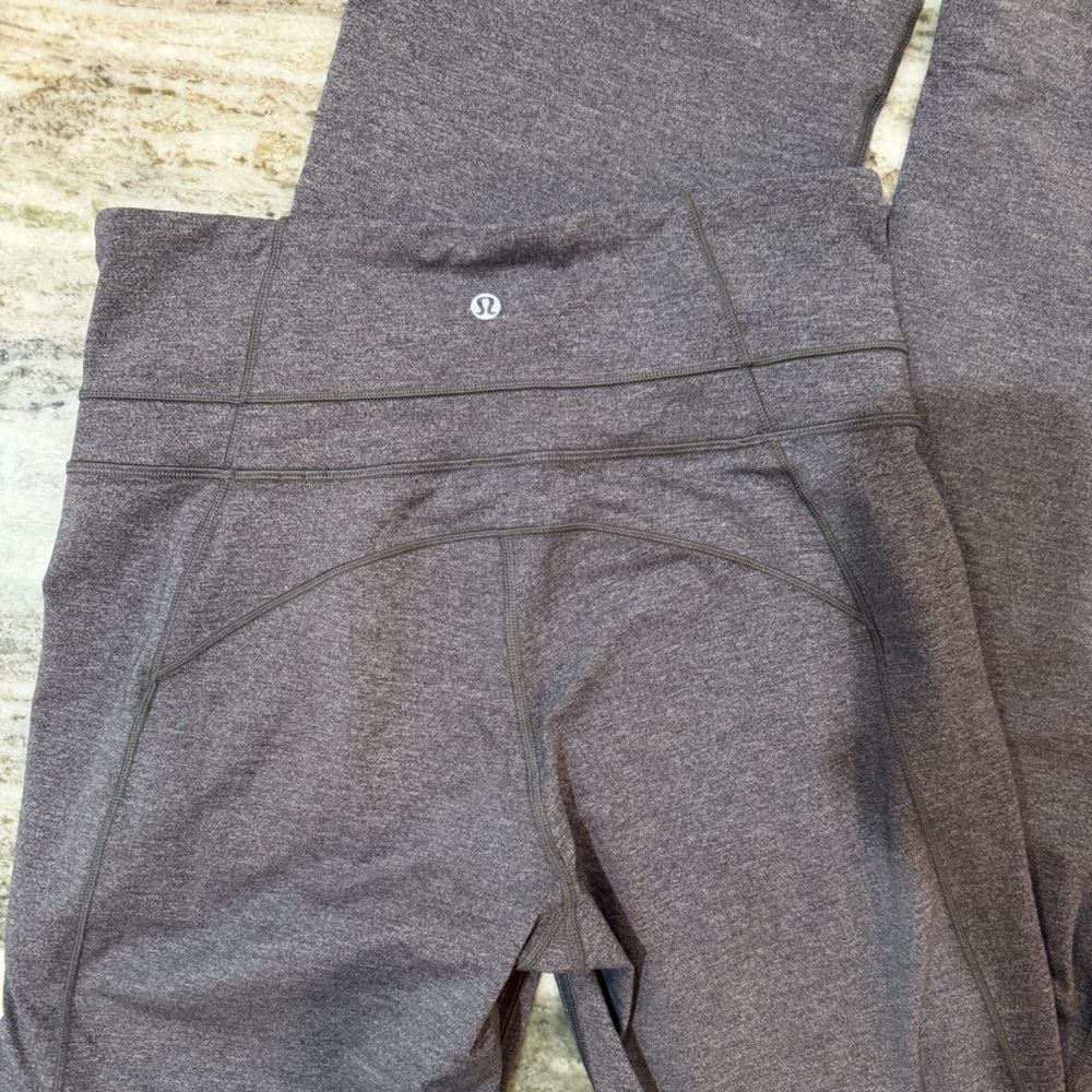 Lululemon Groove Leggings Size 10 - Picture 11 of 11